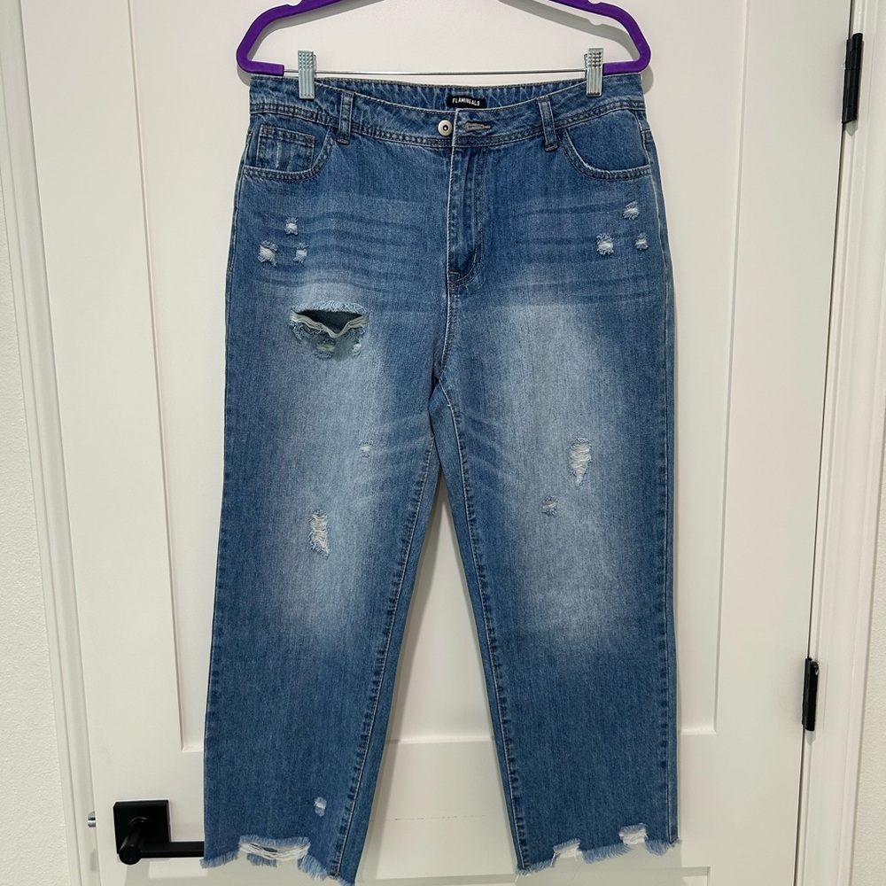 Relaxed Distressed Boyfriend Jeans - Blue